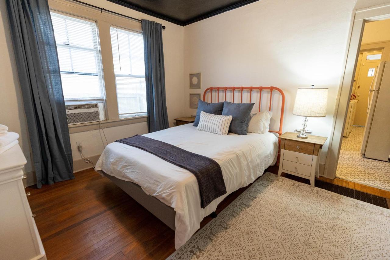 Historic Revival Midtown Memphis Duplex 64 Yes Pets Fast Wifi Free Parking Villa Eksteriør bilde