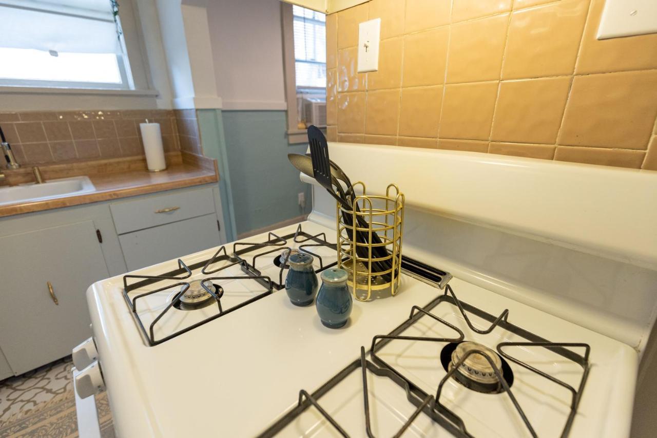 Historic Revival Midtown Memphis Duplex 64 Yes Pets Fast Wifi Free Parking Villa Eksteriør bilde