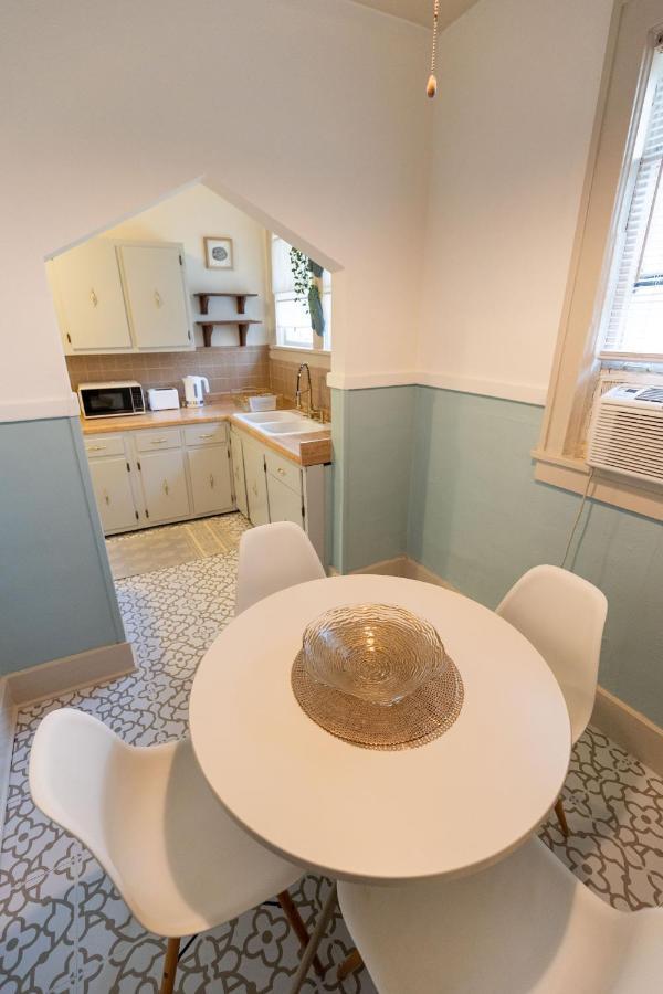 Historic Revival Midtown Memphis Duplex 64 Yes Pets Fast Wifi Free Parking Villa Eksteriør bilde